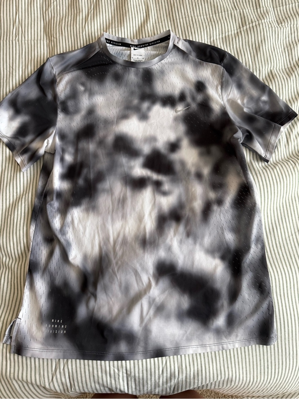 Nike Running Division Breath Shirt